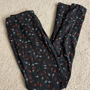 Lularoe Airplane Leggings